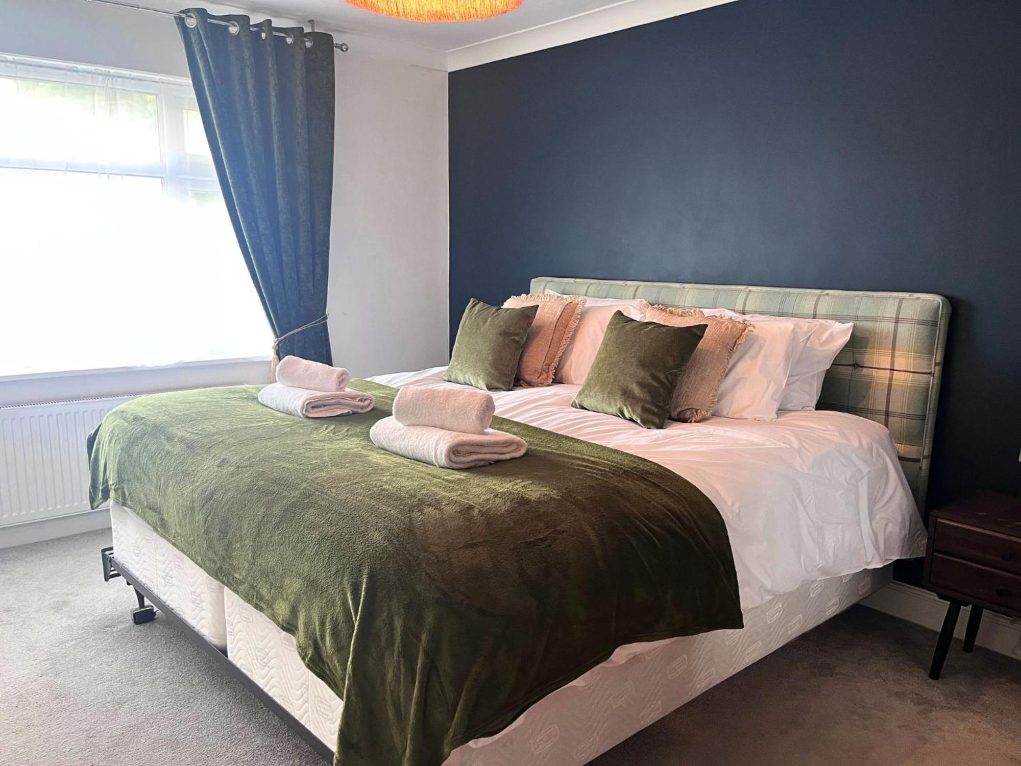 Jekyll'S On Hyde - Spacious Town House - Central Winchester - Free Parking, Sleeps 5 - By Xplus Stays Eksteriør bilde