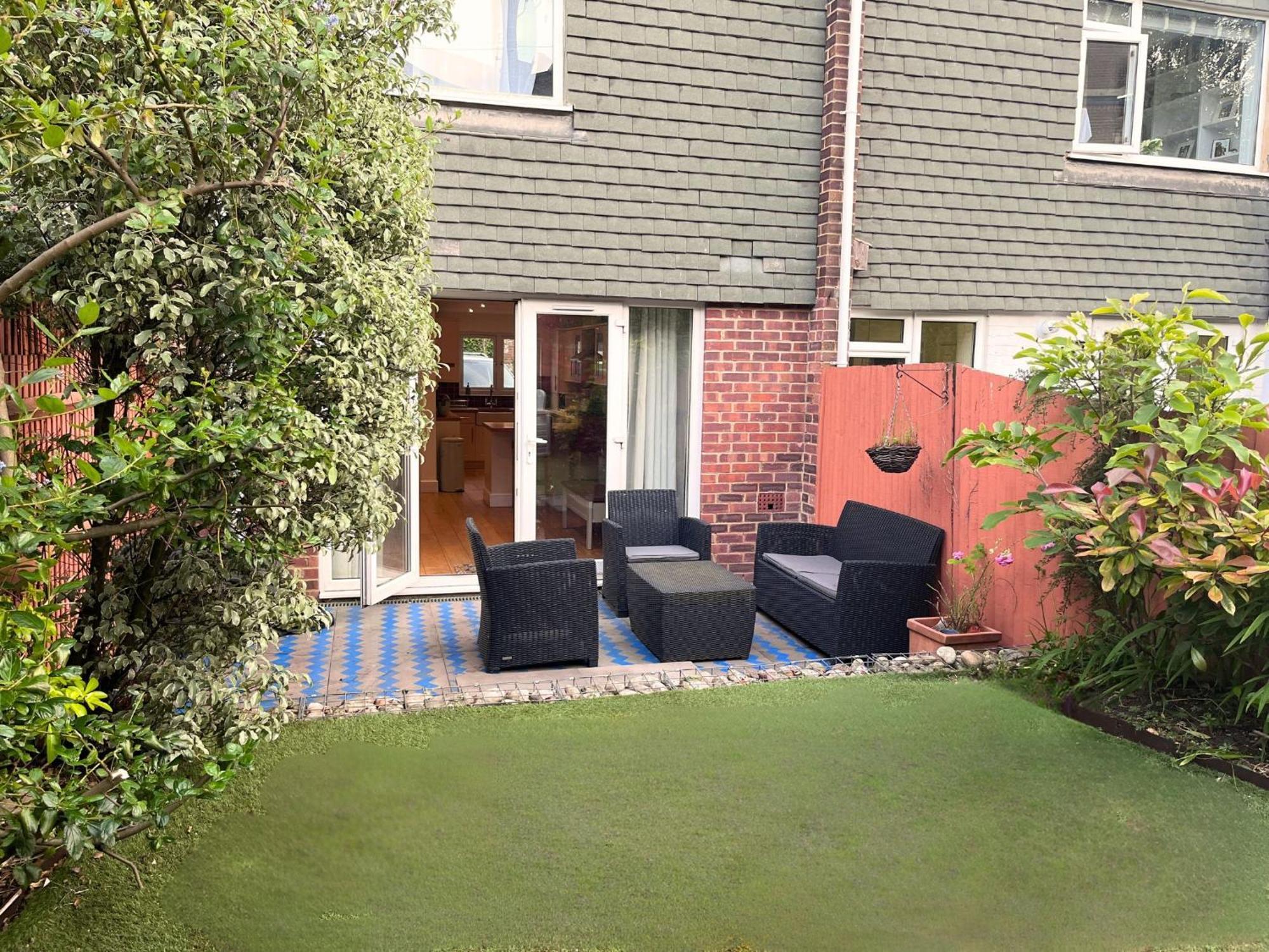 Jekyll'S On Hyde - Spacious Town House - Central Winchester - Free Parking, Sleeps 5 - By Xplus Stays Eksteriør bilde